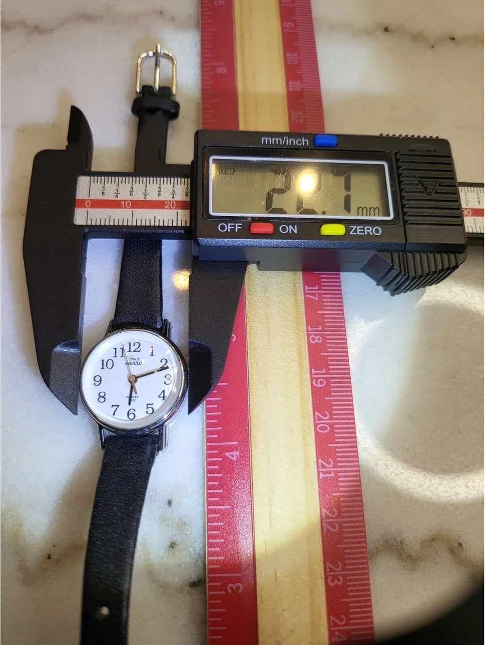 Vtg Timex Women's Quartz Watch Indiglo Works Perfectly EUC 23mm 7